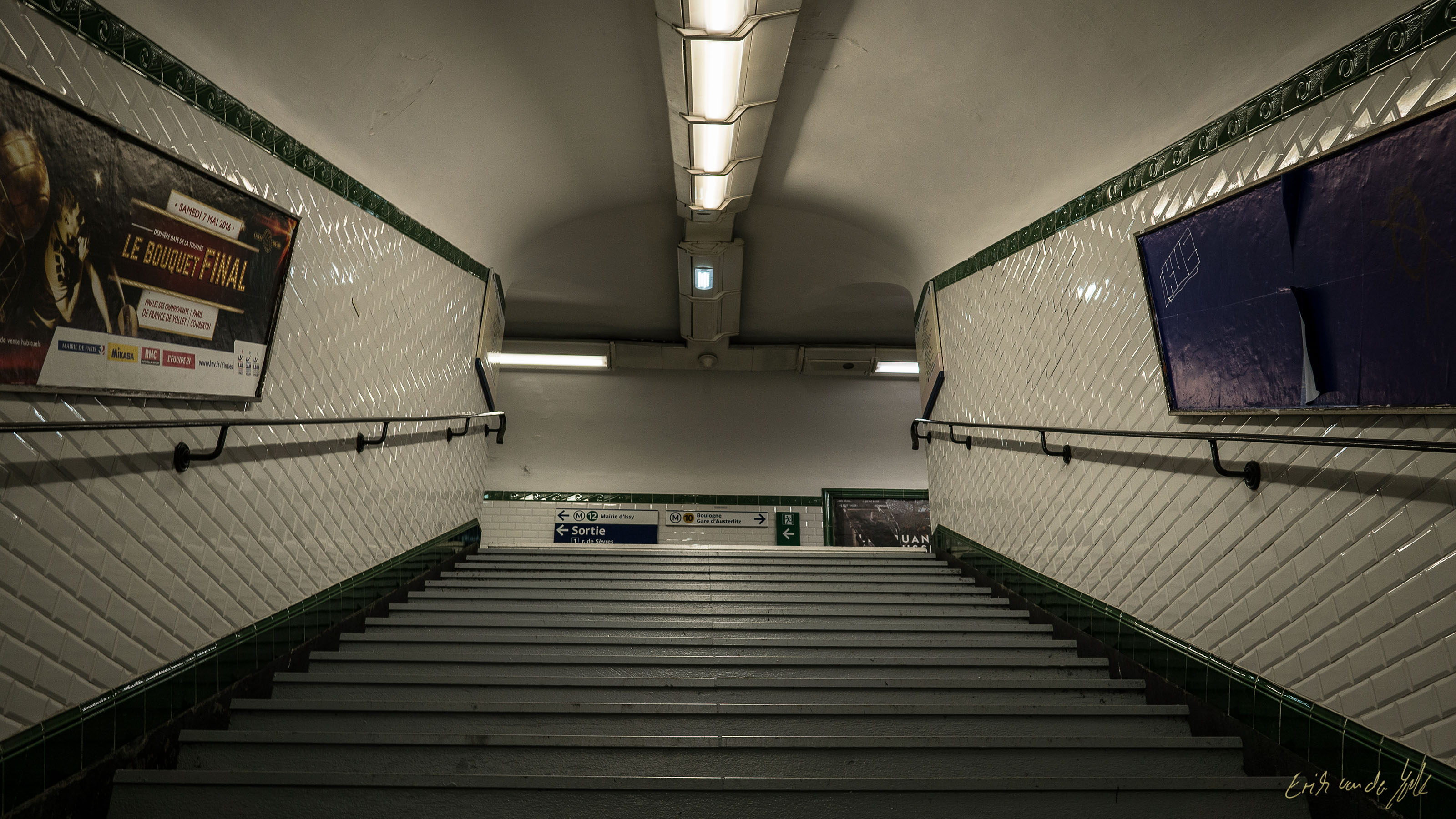 Paris-Streetphotography-20160502-_DSC2827-Â©-Erik-von-der-Goltz