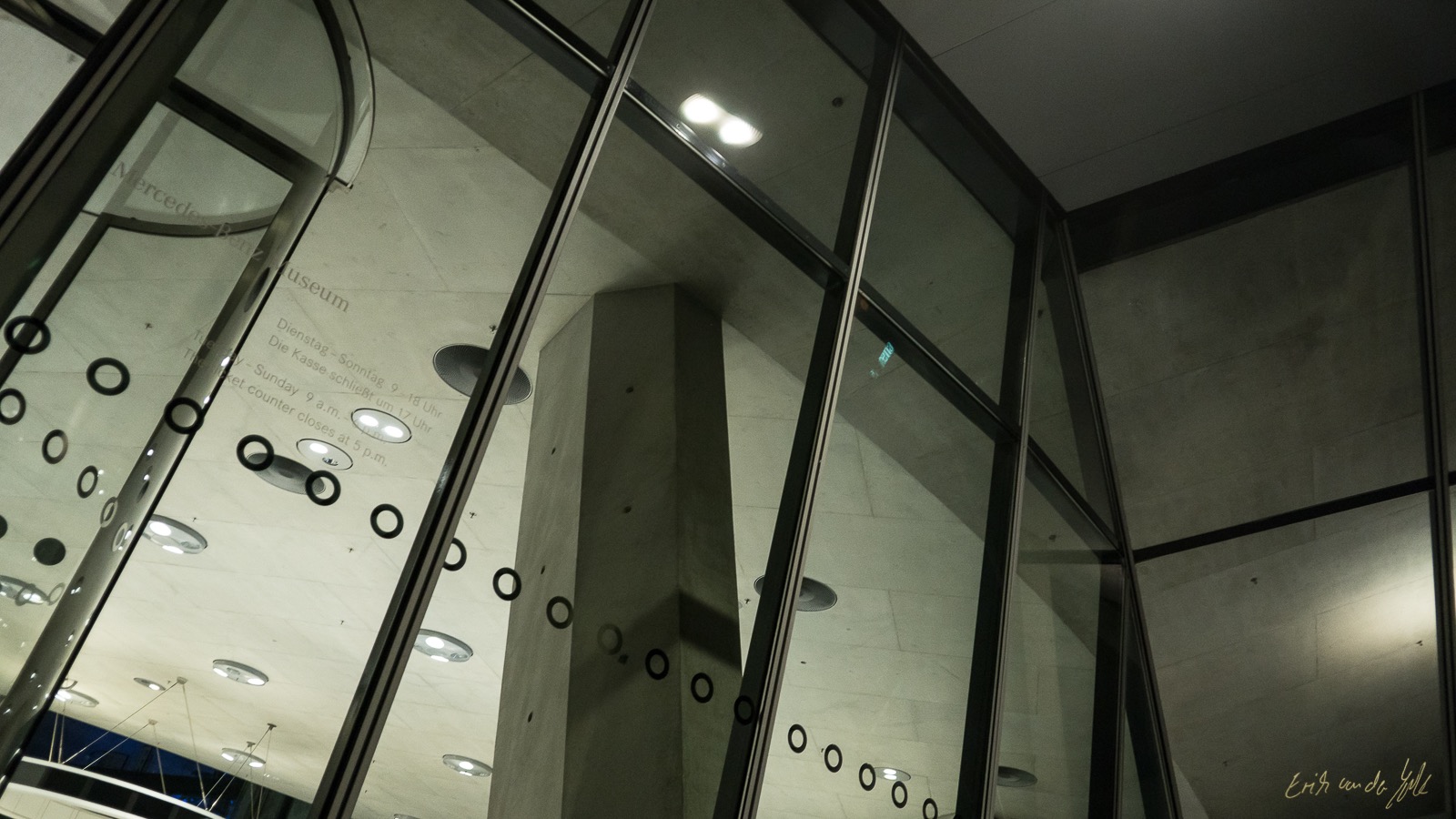 Mercedes Benz Museum Stuttgart - Erik von der Goltz20