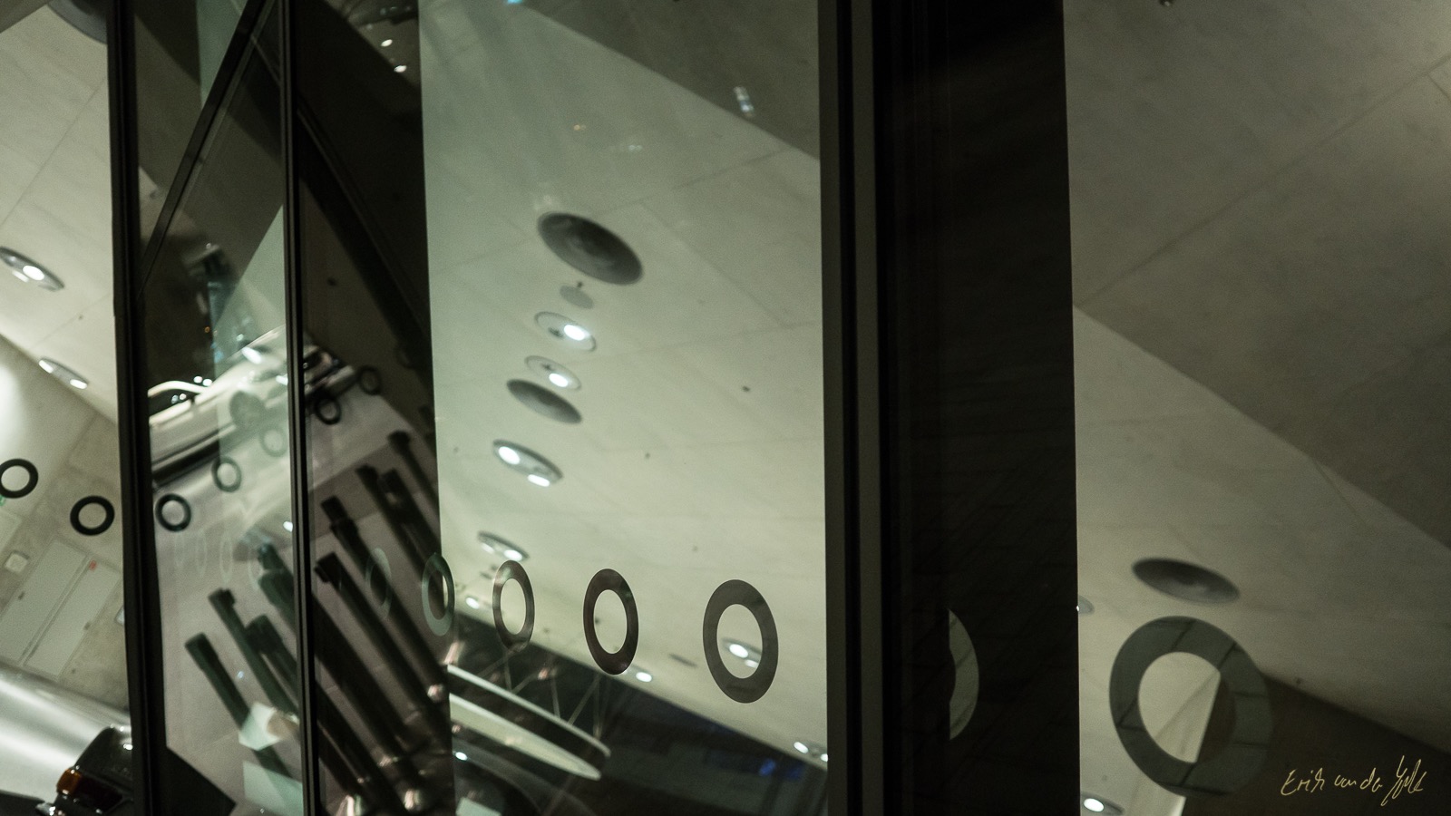 Mercedes Benz Museum Stuttgart - Erik von der Goltz21
