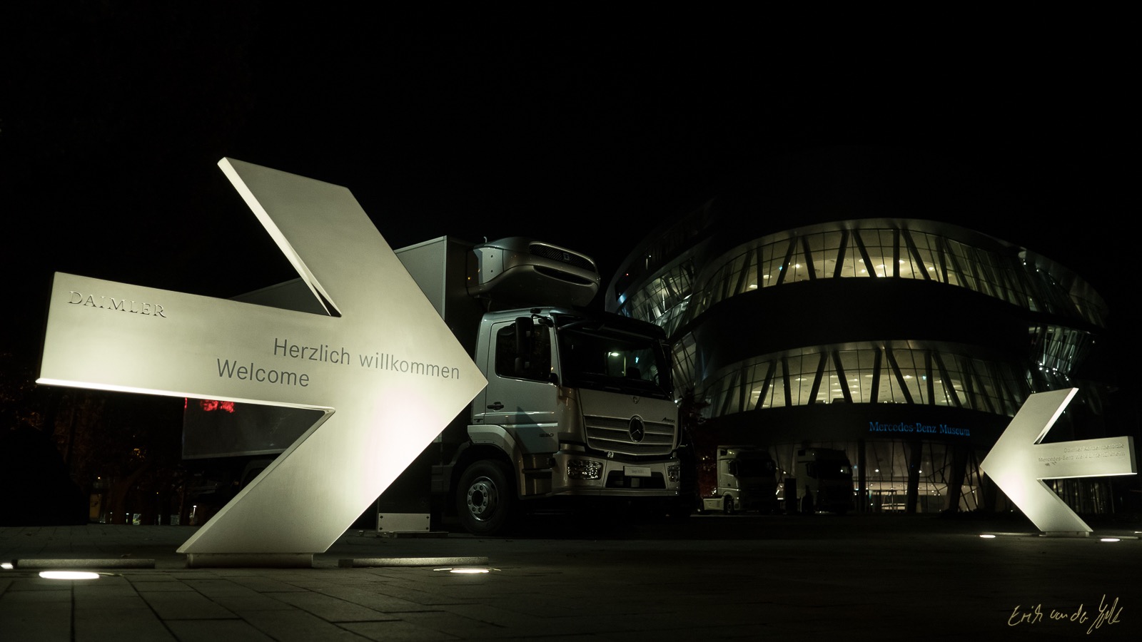 Mercedes Benz Museum Stuttgart - Erik von der Goltz5